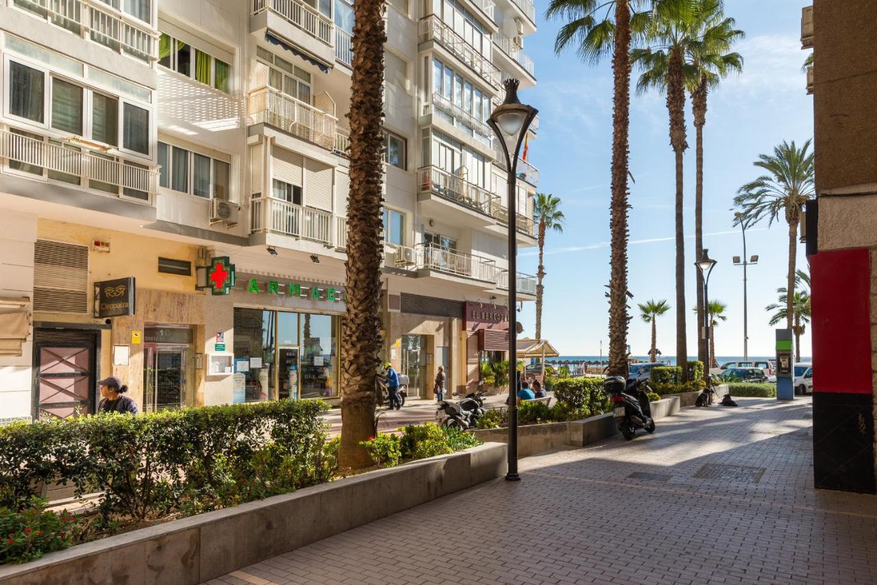 Mp7 Renovated Apartment Right On The Beach 700 Meters Away From Old Town Малага Экстерьер фото