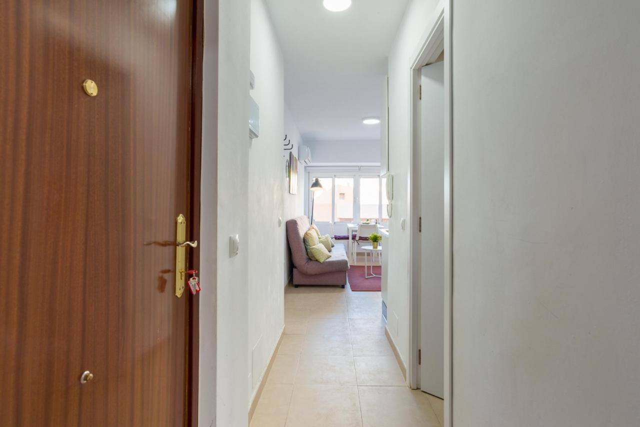 Mp7 Renovated Apartment Right On The Beach 700 Meters Away From Old Town Малага Экстерьер фото